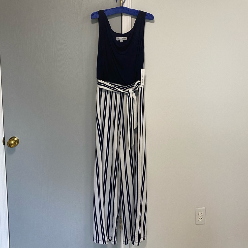 NWT Emma & Michele Navy Blue and White Jum…